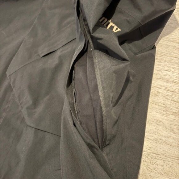 Backcountry CrestCarver GORE-TEX Shell Jacket – Men’s XL – Black – Worn Once - Picture 10 of 12